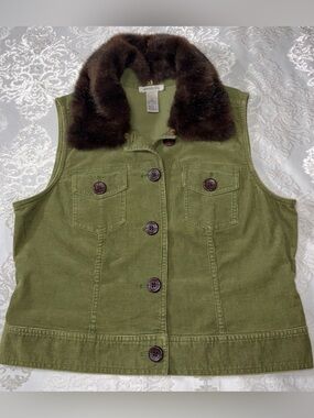 Harold’s Vintage Y2K Green Corduroy Vest Faux Fur Collar Size Medium